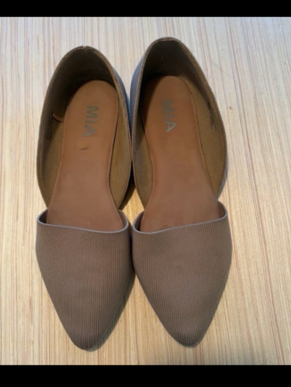 MIA‎ Tan Pointed Toe D'Orsay Flats Size 8